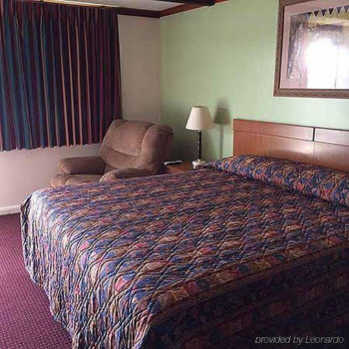 Relax Inn Bloomsburg Bagian luar foto